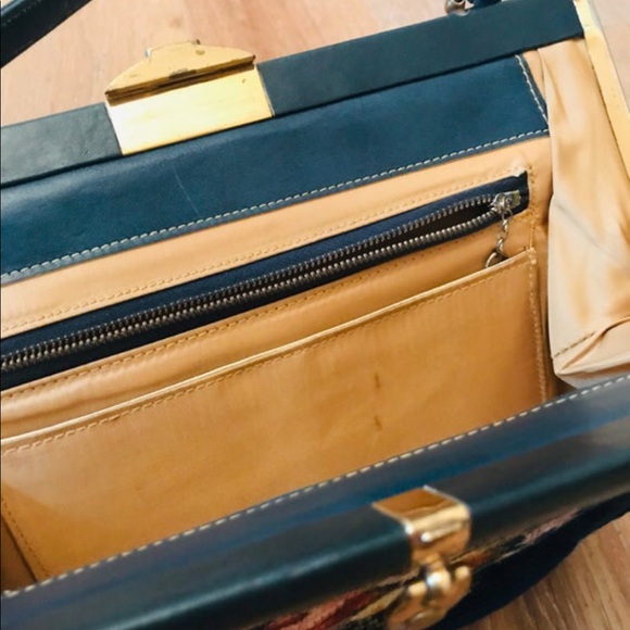 Vintage Tapestry Handbag - Picture 6 of 9